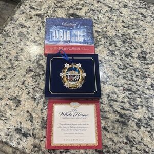 White House Christmas Ornament with Blue Ribbon 2004